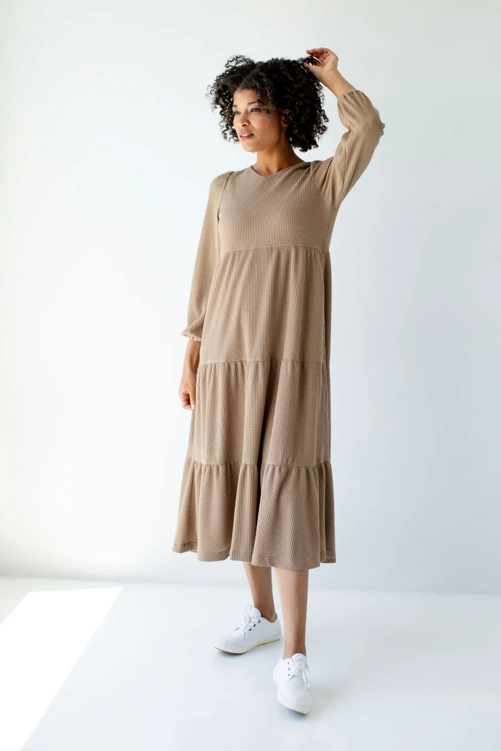 'Demi' Quarter Sleeve Waffle Knit Tiered Midi Dress in Mocha